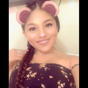 Meet your Posher, Mayra